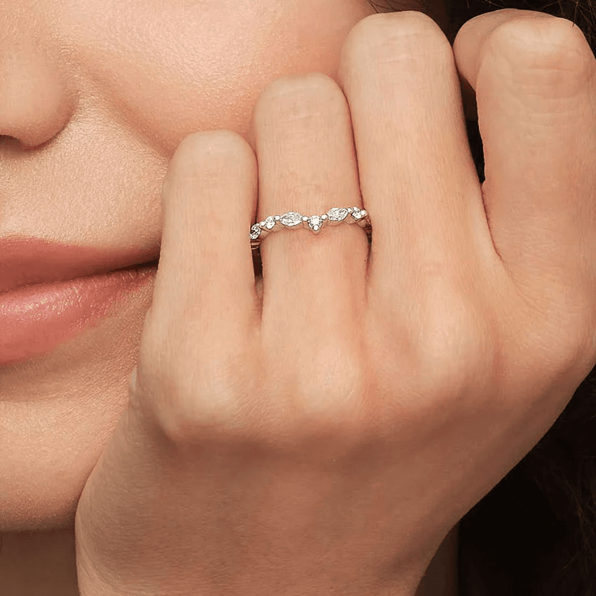 Delicate Versailles Contour Diamond Ring (1/3 ct. tw.) in 14K Rose Gold - Image 3