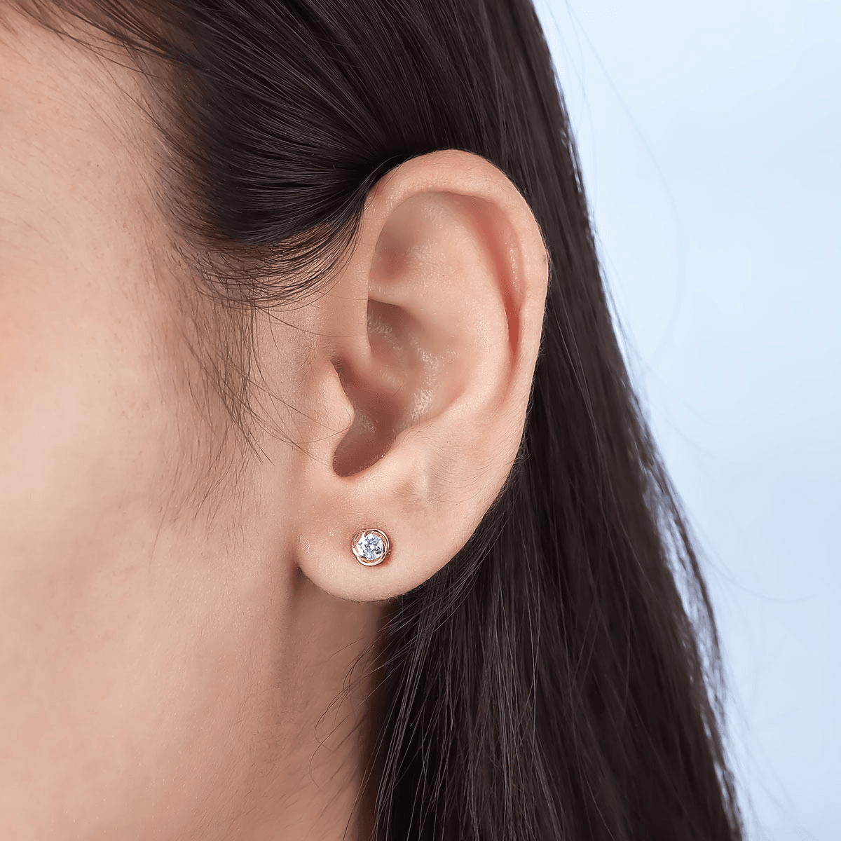 Minimal Lovely Floral Diamond Stud Earrings - Image 3