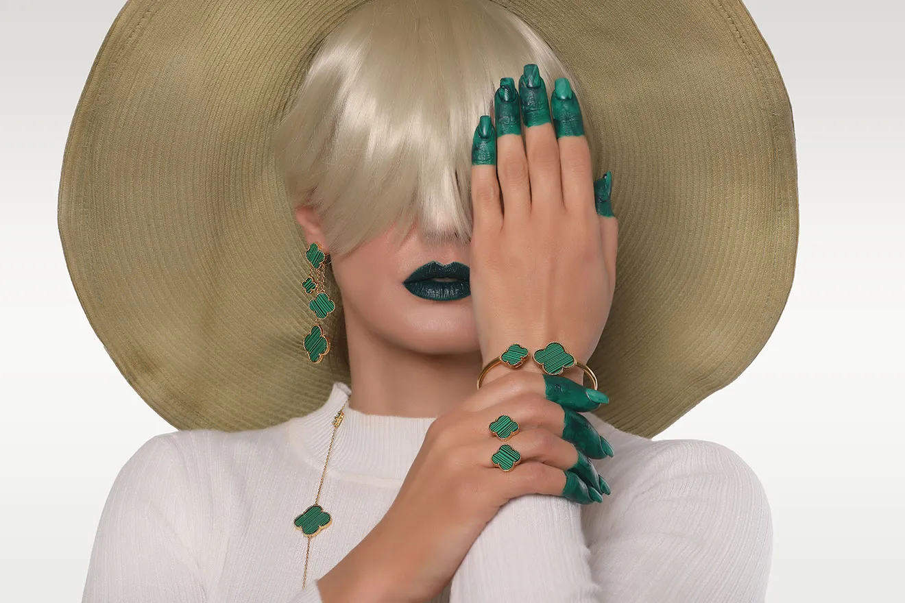 diamorajewels.com